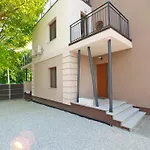 Apartman Alison *
