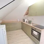 Alison Apartman *