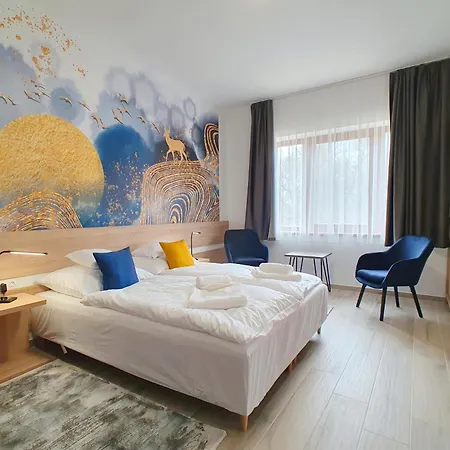 Alison Apartment