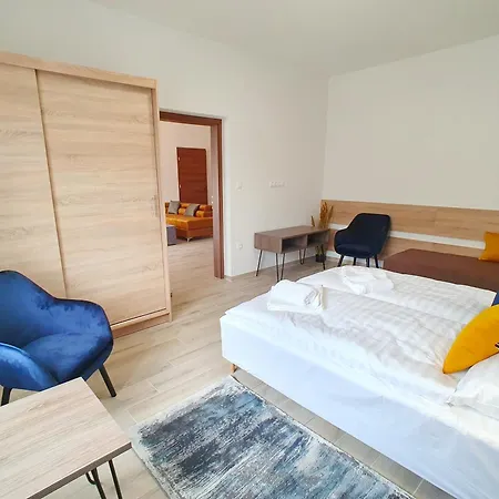 Alison Apartment